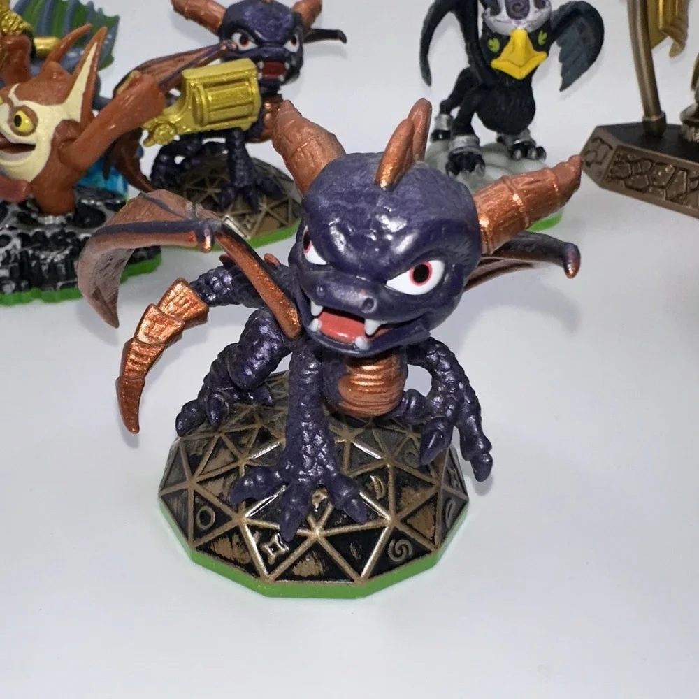 Golden Queen Spyro Activision Skylanders Figures Lot 8 Mixed Colors Good